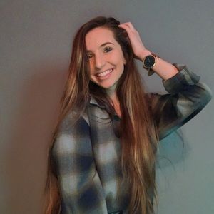 Meet your Posher, Alyssa